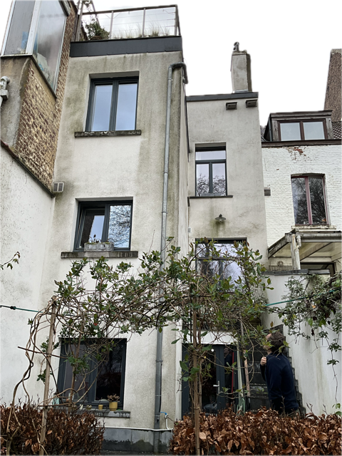 Façade arrière avant l'entretien