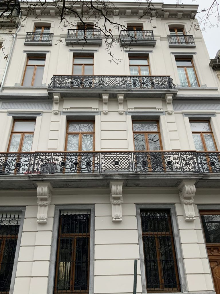 Façade de maison de maître rénovée