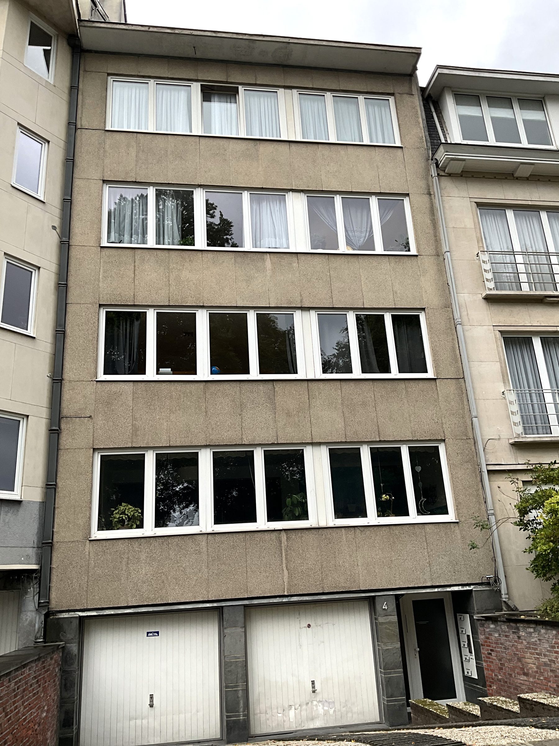 Immeuble à appartements avant l'isolation de façade